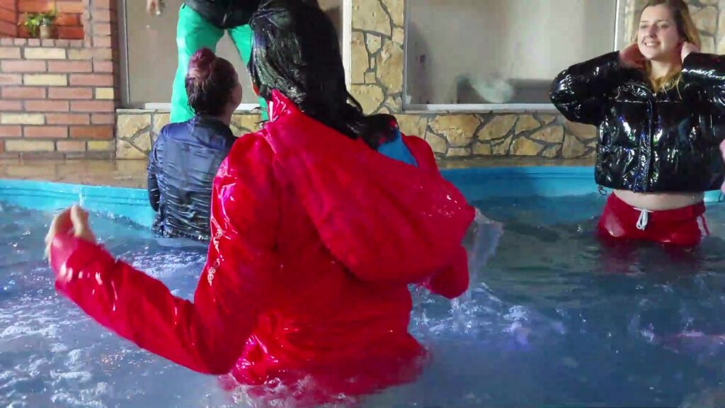 Wet winter clothes part 1. Get Your Snaps