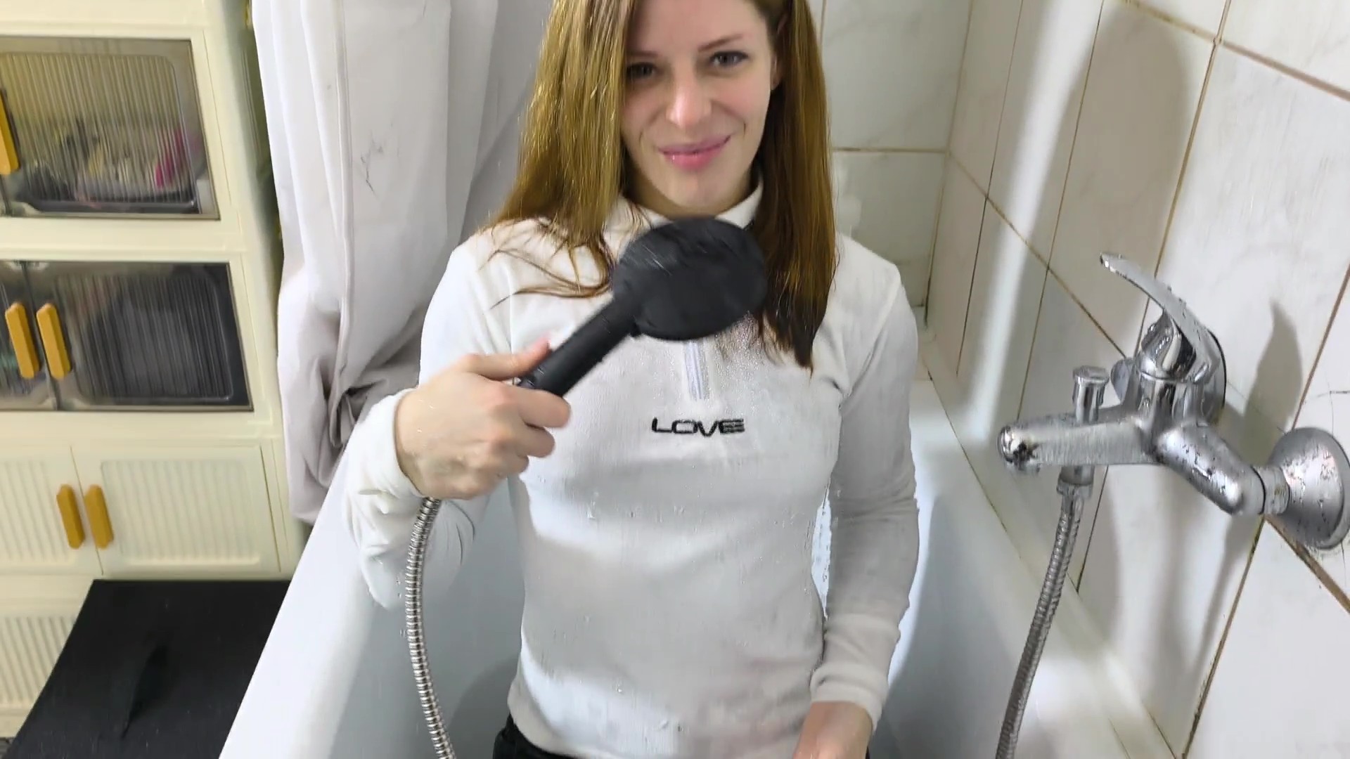 First common bath with Jazmin - Image 5