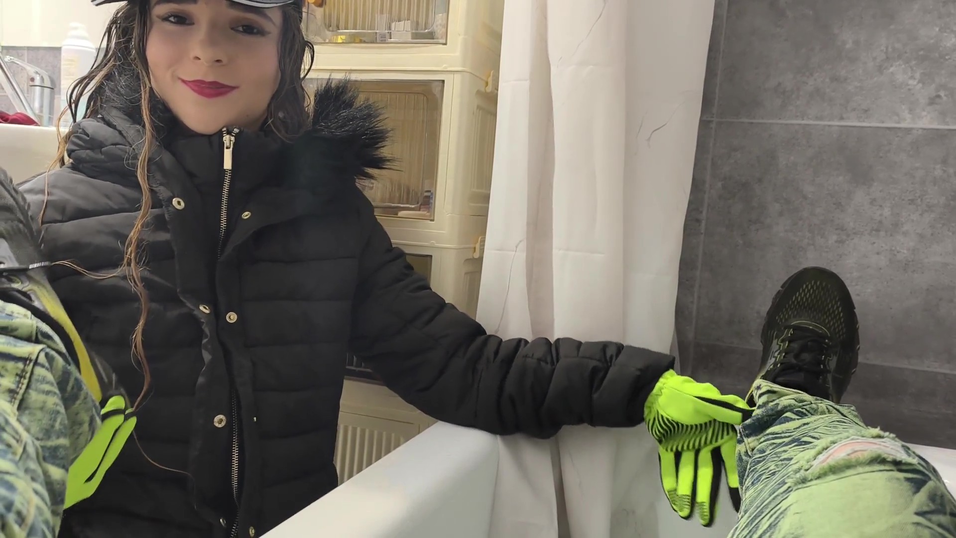 Violet joins me in the tub — emotional winter wetlook POV - Image 5